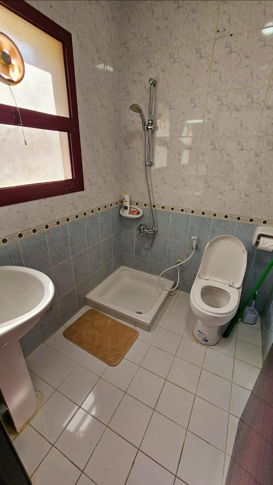Elegant Villa Rooms In Dubai Near Airport ภายนอก รูปภาพ