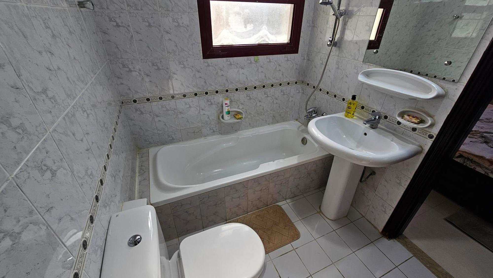 Elegant Villa Rooms In Dubai Near Airport ภายนอก รูปภาพ